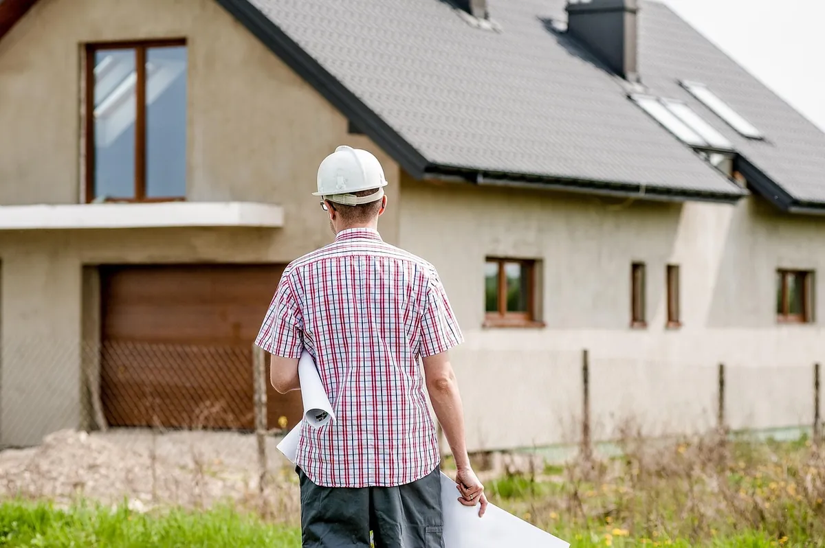 Professional contractor doing home renovation work